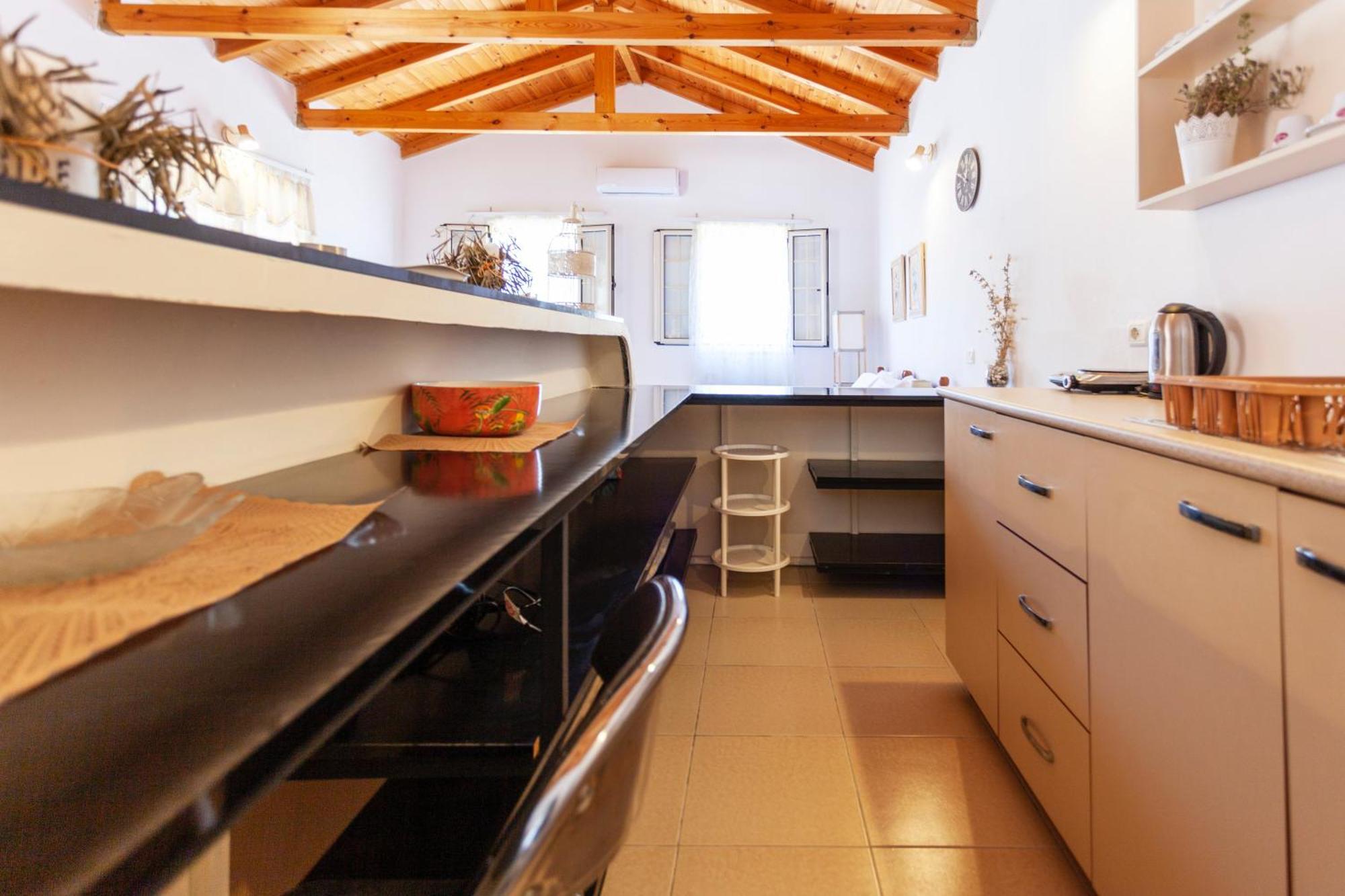 Retzos Rooms Himare Luaran gambar